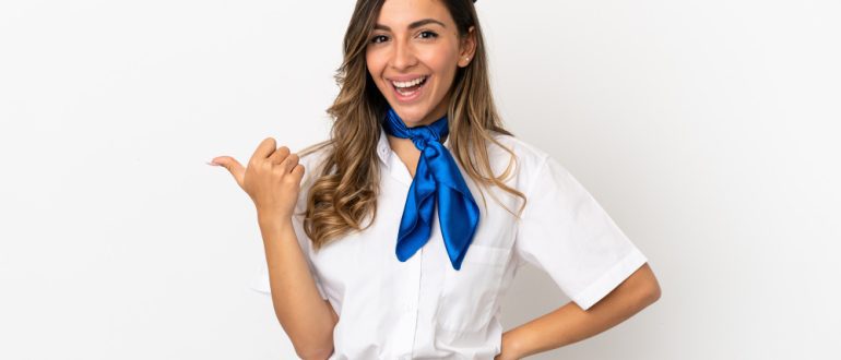 Какая зарплата у стюардессы в России в [year] году