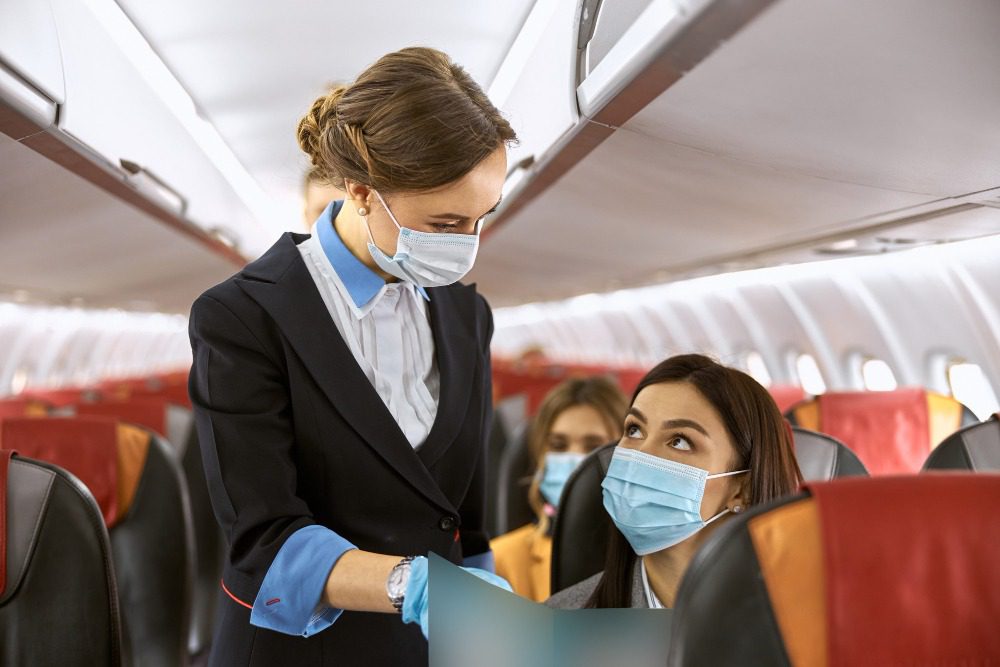 Какая зарплата у стюардессы в России в 2026 году