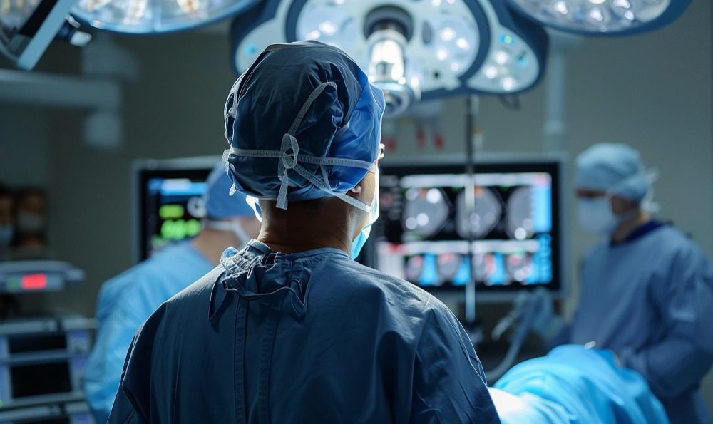 Сколько зарабатывает хирург в России и других странах в 2026 году