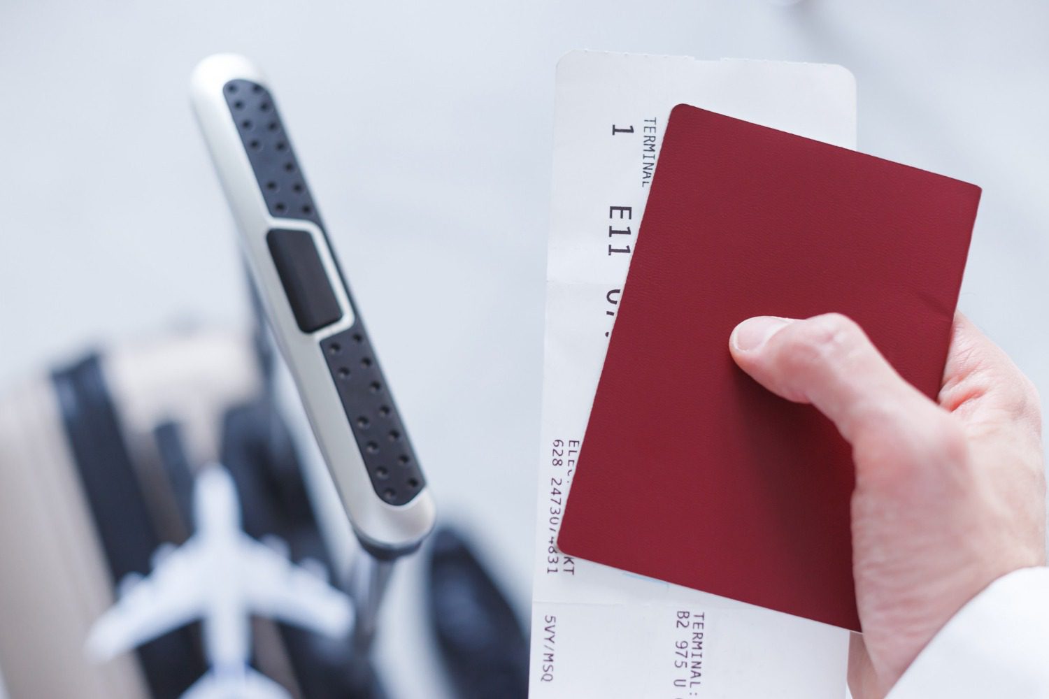 Где в загранпаспорте находится серия и номер 10 Где в загранпаспорте находится серия и номер