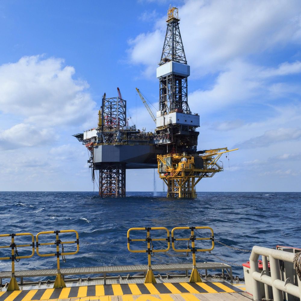 Сколько зарабатывают нефтяники в России в 2026 году