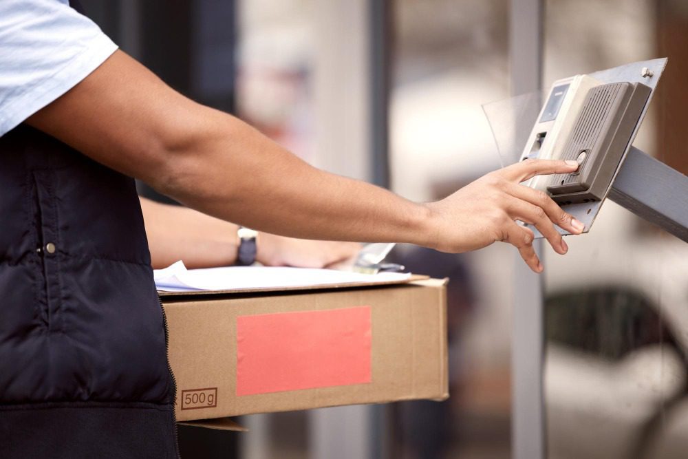 Сколько зарабатывают таможенники в России в 2026 году