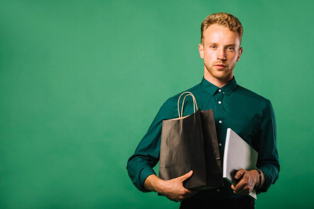 Размеры заработных плат в Пятерочке в Москве и других регионах России