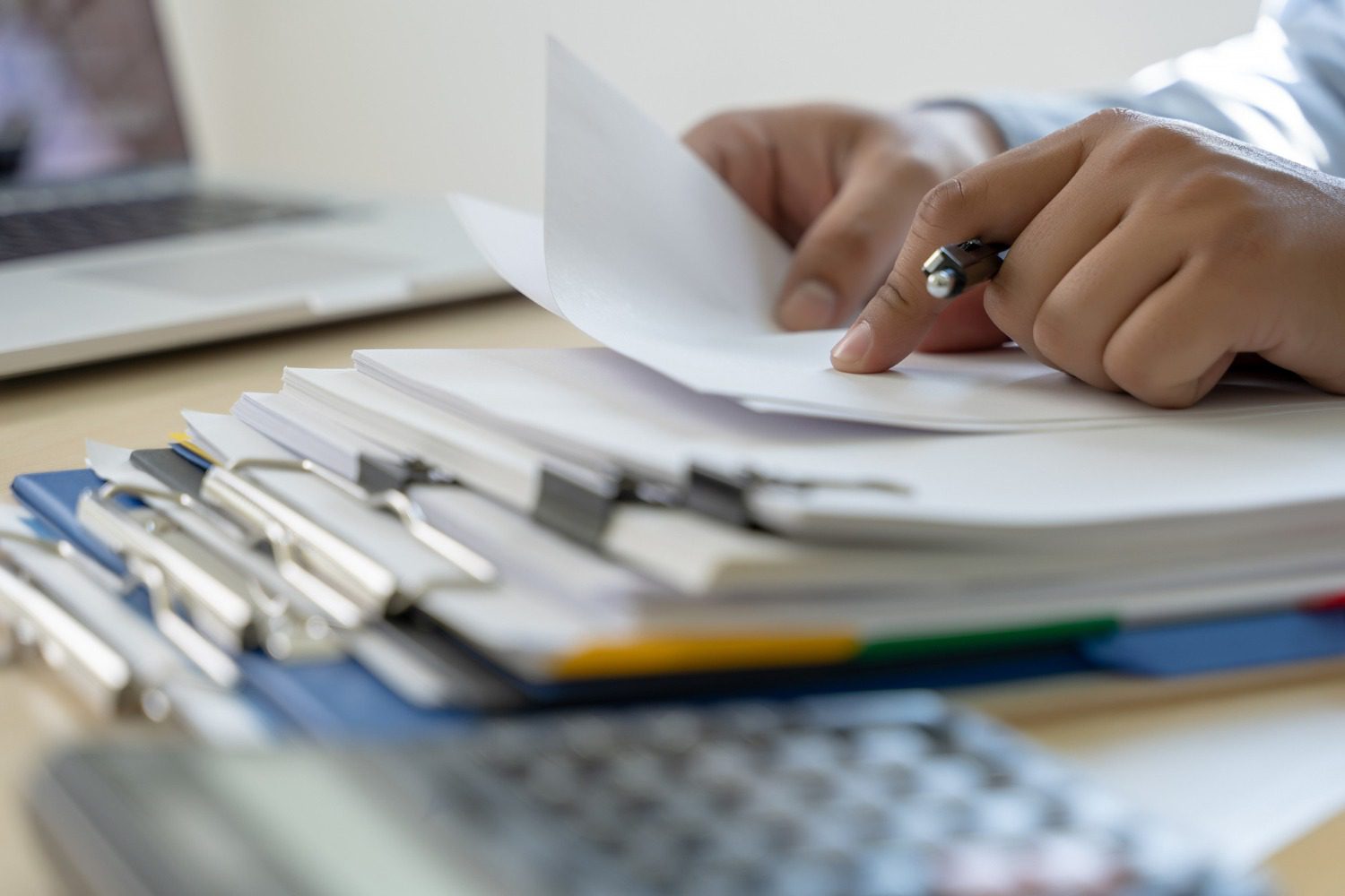 Депортация из России иностранных граждан в 2026 году